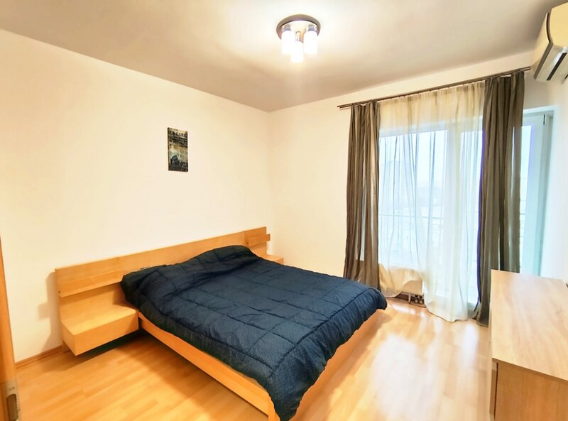 Titan - Liviu Rebreanu  2 camere complex rezidential 2010- loc de parcare