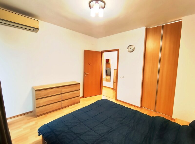 Titan - Liviu Rebreanu  2 camere complex rezidential 2010- loc de parcare